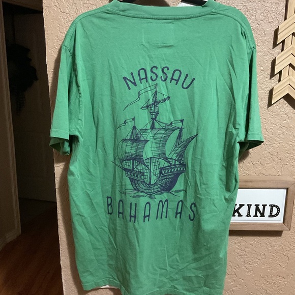 Salty Waves Nassau Bahamas Ship Green Shirt Unisex Size 2XL - Picture 3 of 3